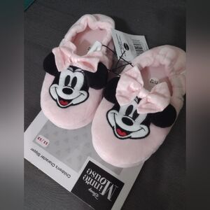 NWT Girls Pink Minnie Mouse Slippers Size 11/12